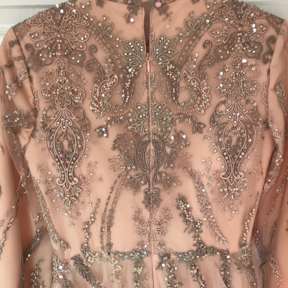 Full sleeve long evening gown - Picture 3 of 7